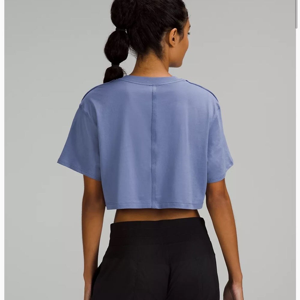 NWOT Lululemon crop top size 6